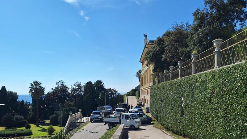 Bimbo caduto a scuola, il padre chiede aiuto: “Servono cure costose, da solo non ce la faccio”
