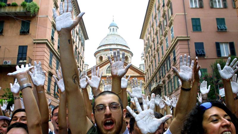 Il mondo è buio, avevano ragione i ragazzi del Genoa Social Forum?
