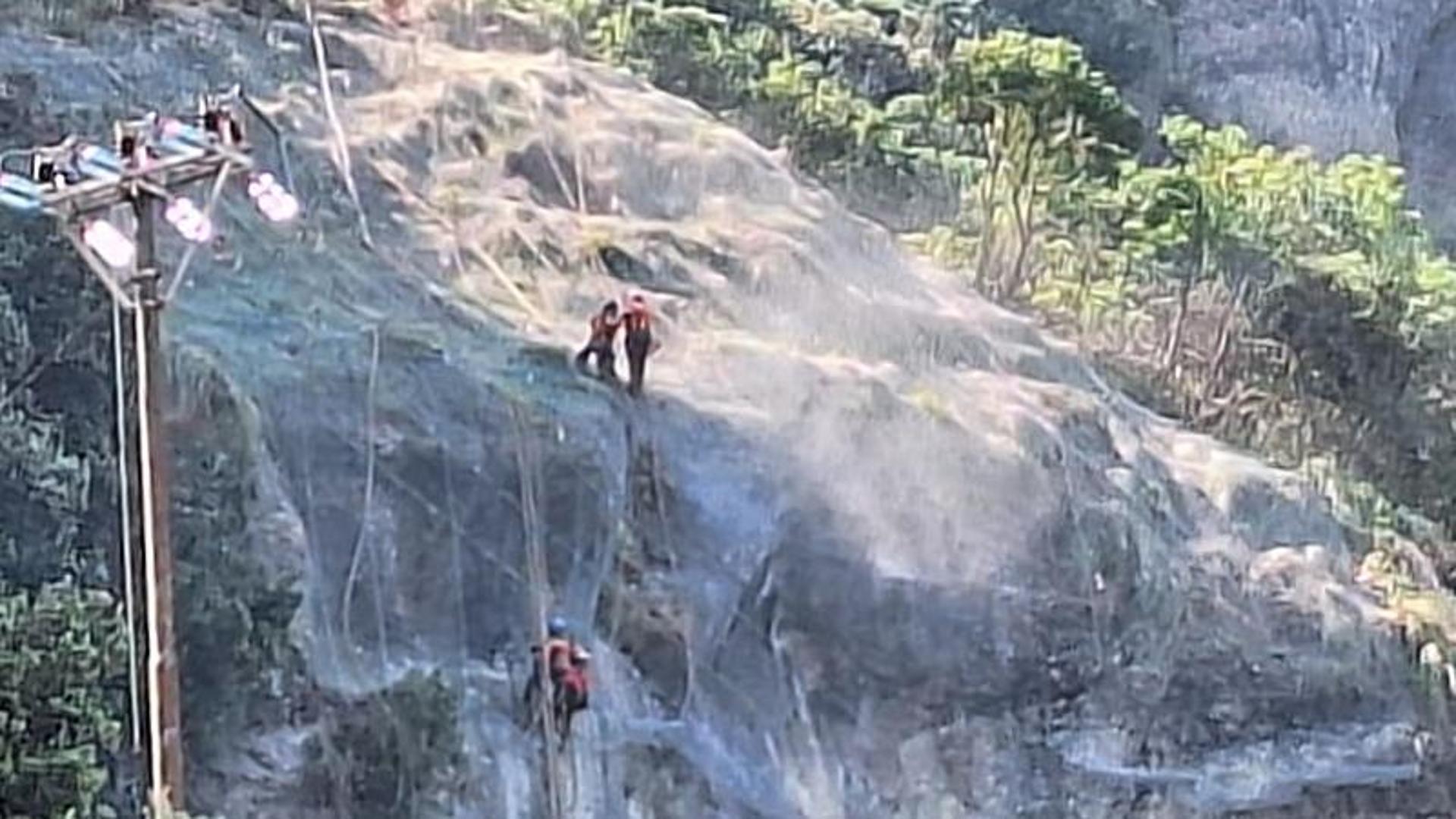 Gabbie e paramassi a Punta Chiappa, Camogli riapre il sentiero più amato