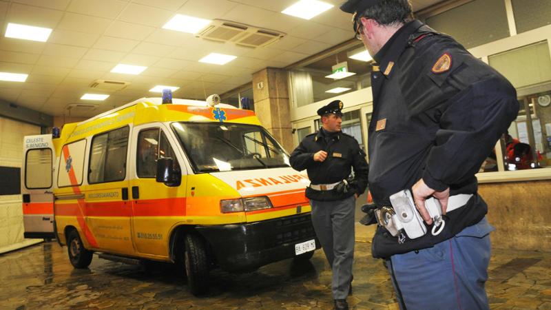 Pronto soccorso del Galliera, due infermieri e una guardia giurata aggrediti da un trentenne