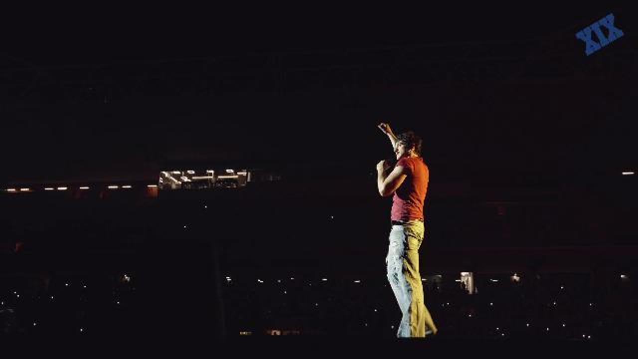 Olly ipnotizza lo stadio Ferraris, le immagini del primo concerto a Genova 22 anni dopo Vasco