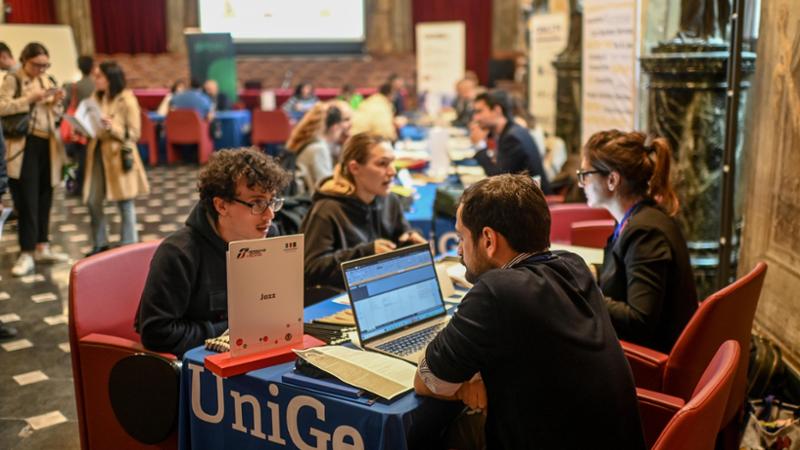 Borse di studio per l’Università di Genova, via libera al bando