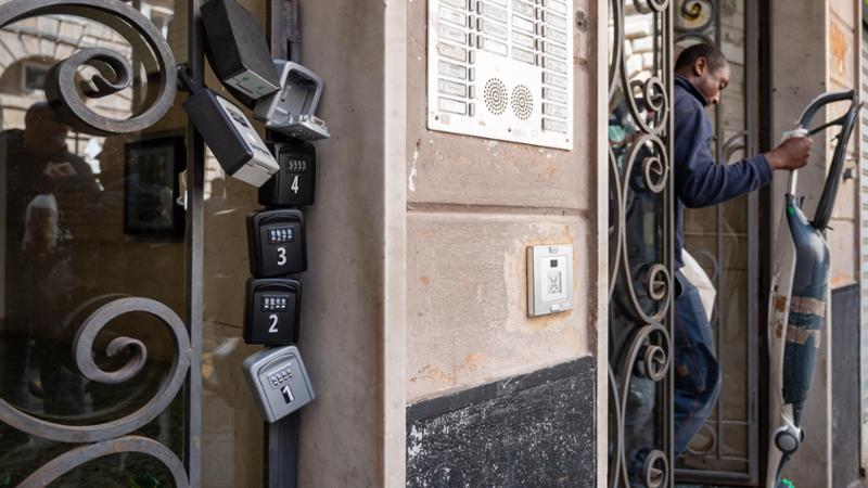 Tassa di soggiorno a Genova, approvati gli aumenti con zone differenziate