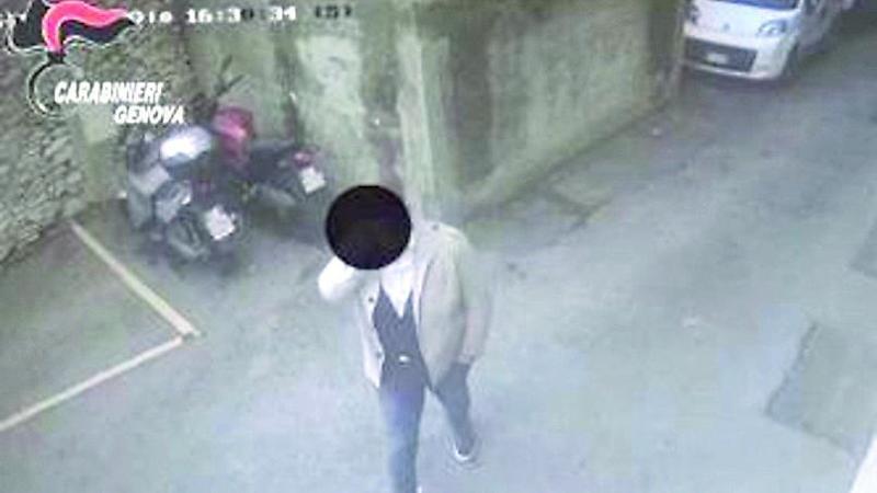 Ottantaduenne sequestrato e costretto ad andare in banca: maxi truffa da mezzo milione