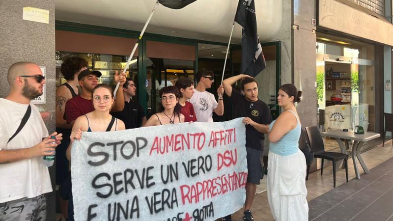 Ballottaggio in Ateneo per scegliere il rettore. Alloggi troppo costosi, protestano gli studenti