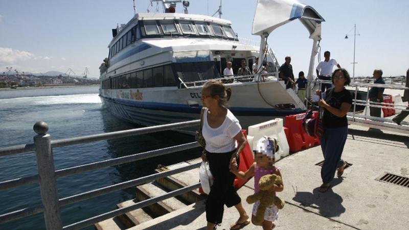 Navebus addio, l’ultima crociera del battello di Genova. Il comandante: “Un peccato, abbiamo unito la città”