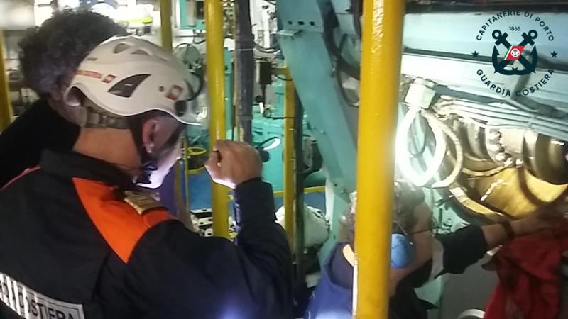 Genova, fermato il megayacht Bleu De Nimes: “Rischio per la sicurezza dell’equipaggio e dei passeggeri”
