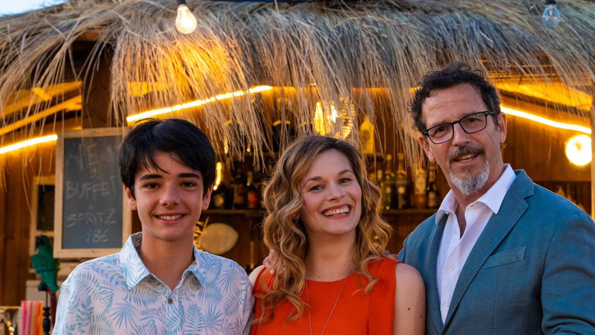 mollo tutto e apro un chiringuito cast
