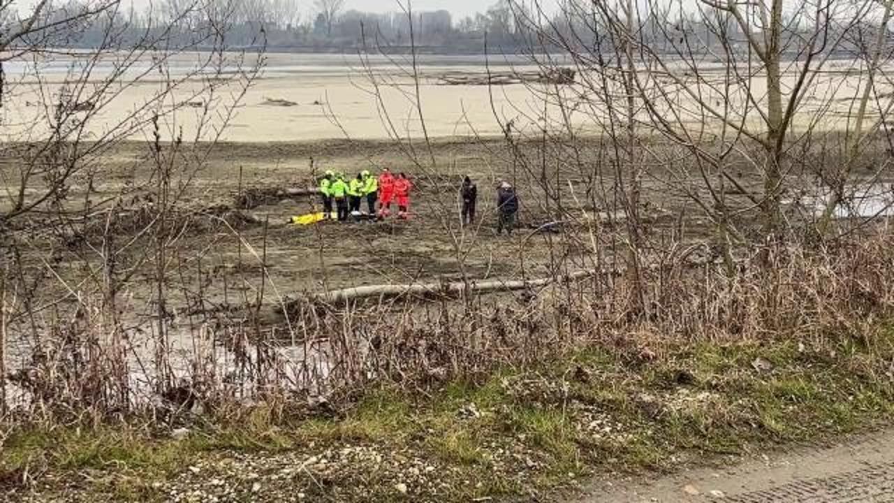 Colpito da infarto, motociclista muore nell'area golenale del Po - La ...