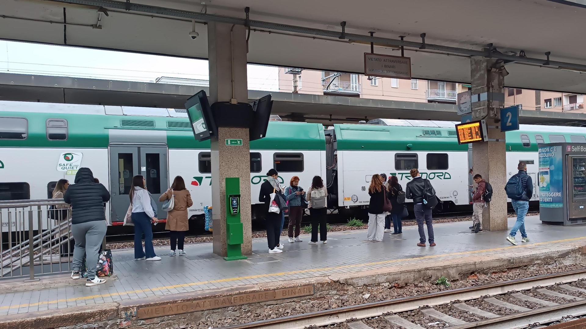 treni per pavia - orari