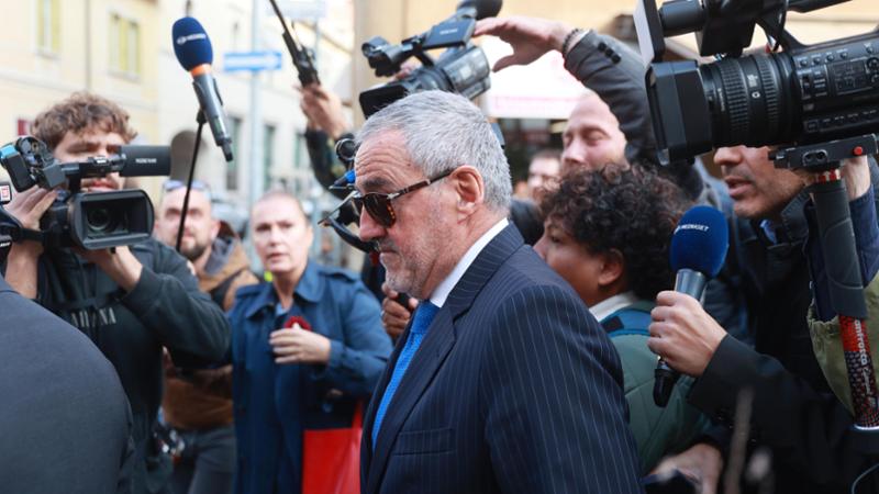 Venditti ottiene il dissequestro di telefoni, tablet e computer - La ...
