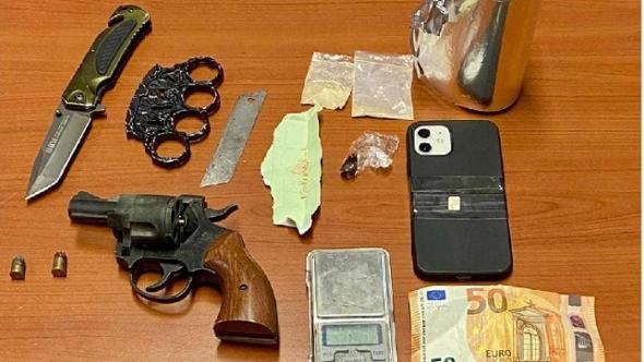 In bici con cocaina, hashish e coltello: denunciato un uomo a Casorate Primo