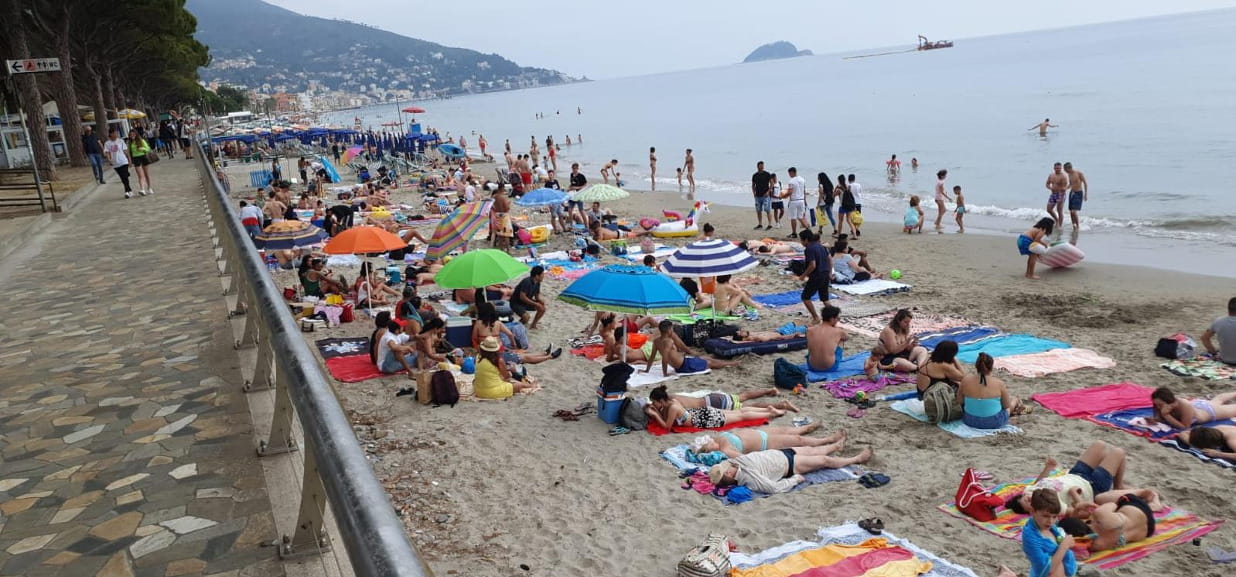 Liguria, boom di prenotazioni al mare: “Costretti a respingere torinesi