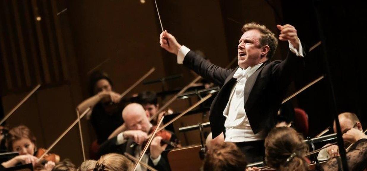 Daniel Harding: la prima volta con la Rai nel nome di Beethoven - La Stampa