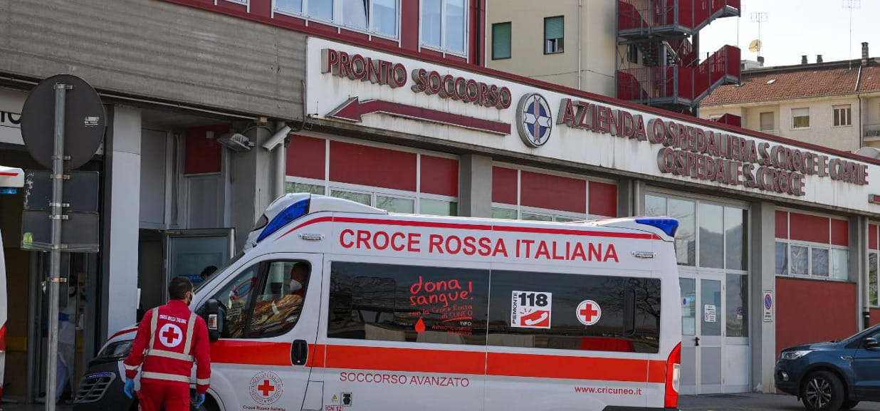 Fermato Per Tentato Omicidio Dopo Aver Accoltellato Due Connazionali 