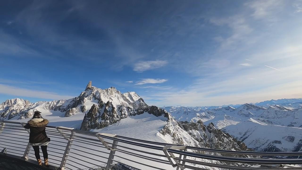 città vicina al monte bianco