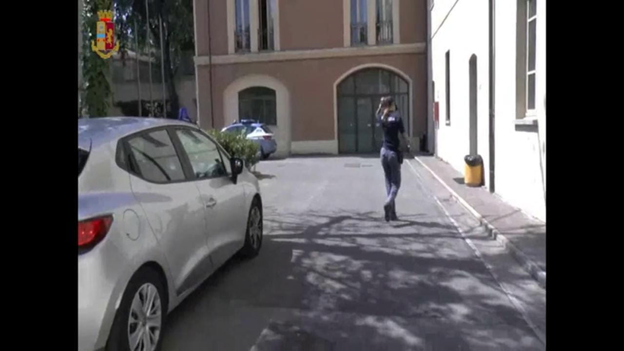 ragazza violentata a busto arsizio
