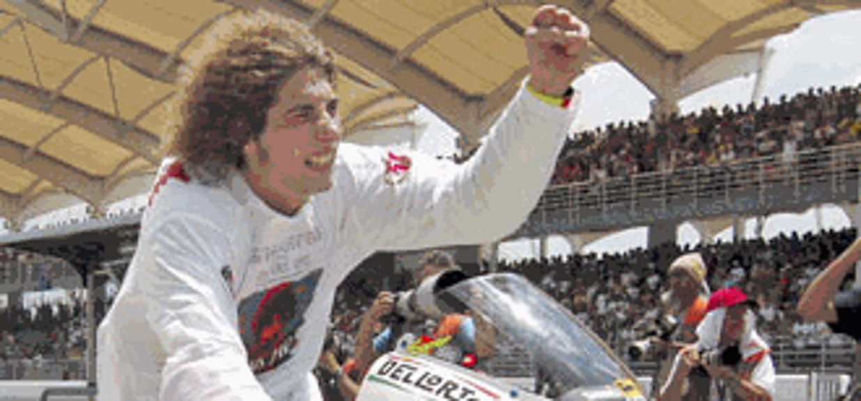 Dieci anni fa moriva Marco Simoncelli: il documentario Sky di Alice ...