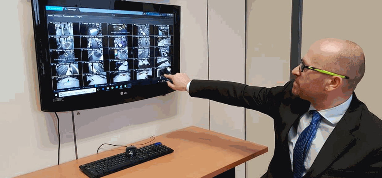 Omegna Nuovo Sistema Di Videosorveglianza Con Telecamere Moderne E 