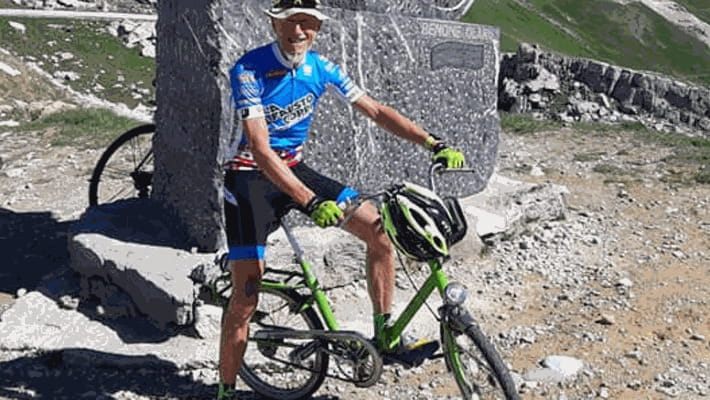 L'uomo che correrà i 111 chilometri della mitica “Fausto Coppi” in sella a  una vecchia Graziella - La Stampa