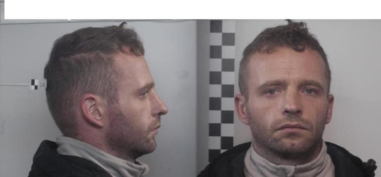 Carabinieri e polizia catturano il detenuto evaso dal carcere di Poggioreale - La Stampa