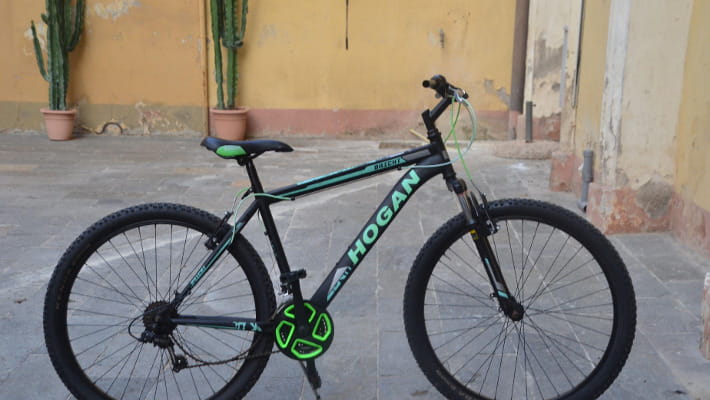 Imperia, rubata a tredicenne la mountain bike dono per la promozione. La  ritrovano il fratello e la polizia - La Stampa