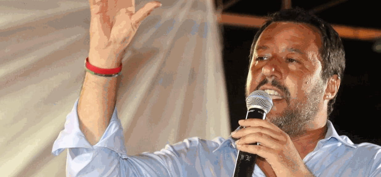 Teocon L’ultima strategia di Salvini: Dio, patria e famiglia per parlare al ...