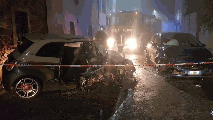Schianto tra due auto nella notte a Orfengo di Casalino, quattro ...