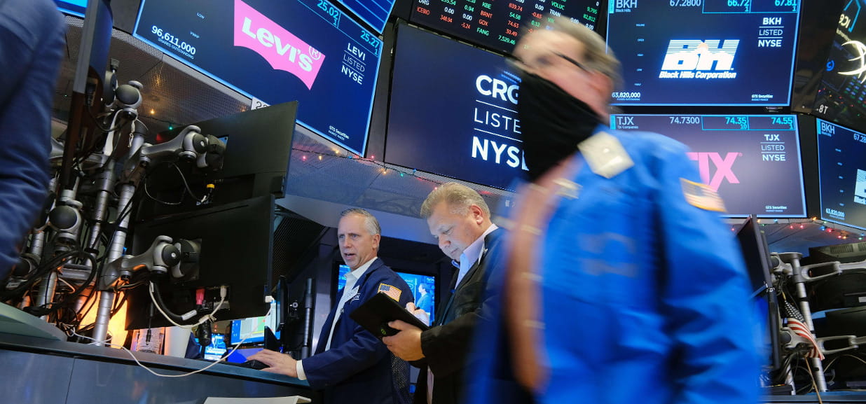 Usa La Fed Taglia Gli Stimoli E Anticipa La Stretta Sui Tassi Tre 