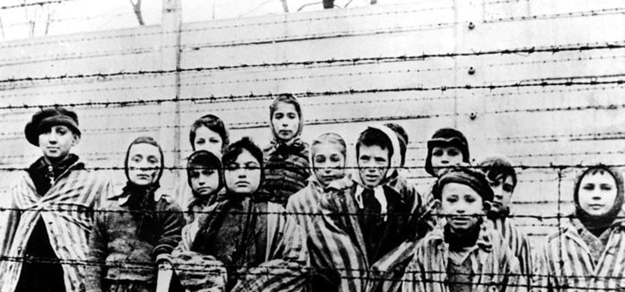 La Shoah si insegna a scuola: è didattica della dignità umana - La Stampa