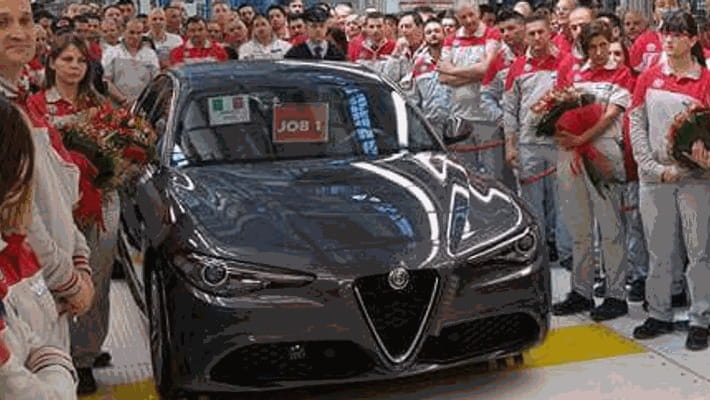 Alfa Romeo Giulia, a Cassino è iniziata la produzione: ecco l’esemplare ...