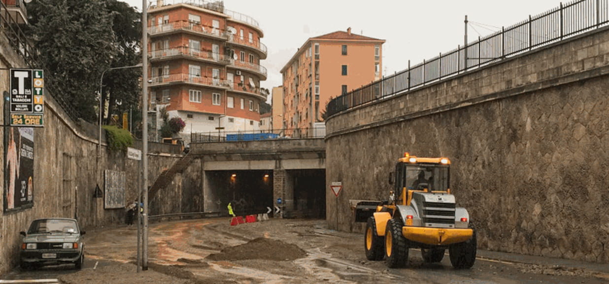 Allerta meteo, domani scuole chiuse a Savona - La Stampa