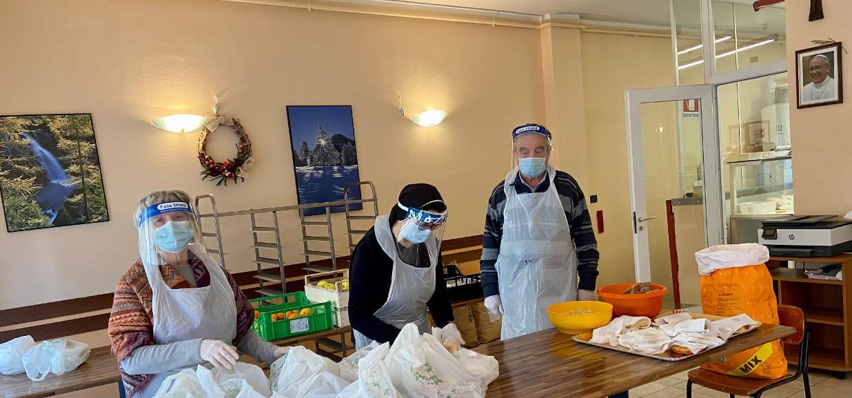 La Caritas Non Si Ferma Mai Regalate Un Pasto E Un Letto Caldo La 