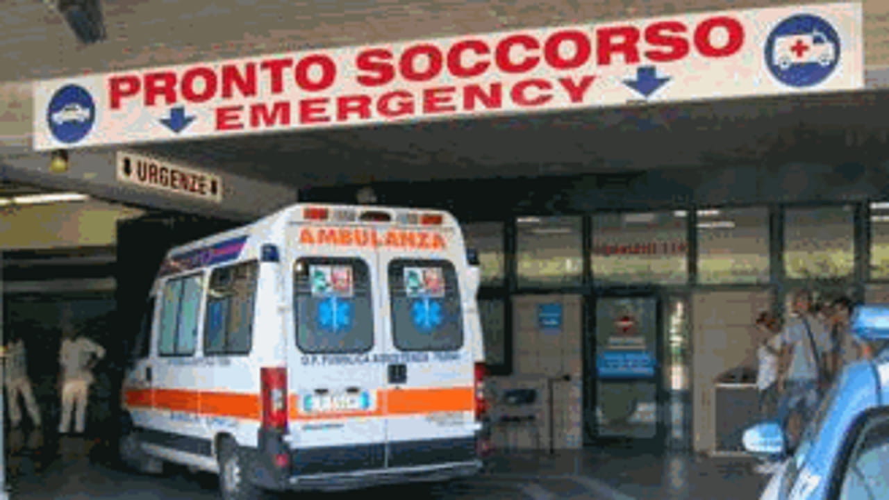 Colta da infarto mentre andava a scuola - La Stampa