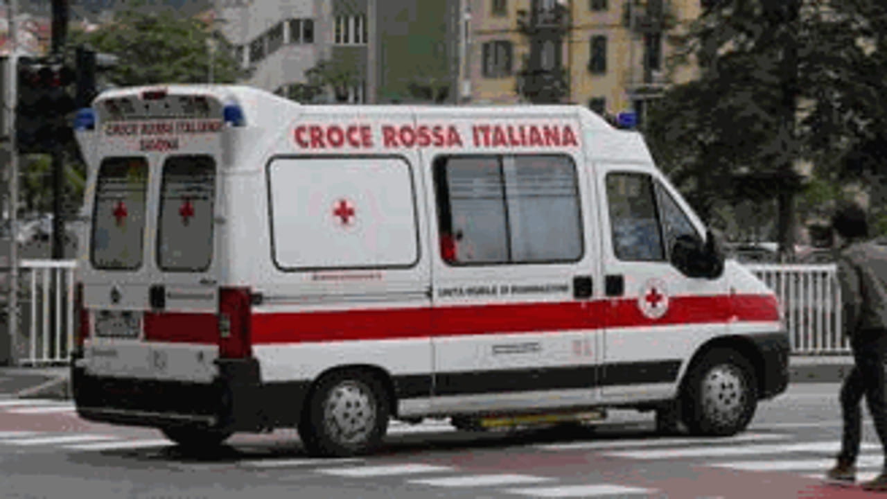 Travolta da un Suv, è morta in ospedale - La Stampa