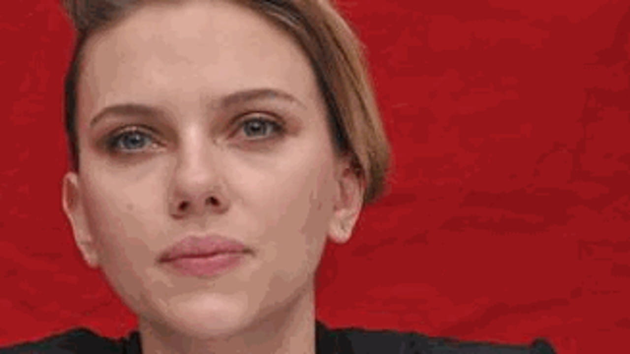 Diffuse le foto di Scarlett Johansson nuda condannato a dieci anni