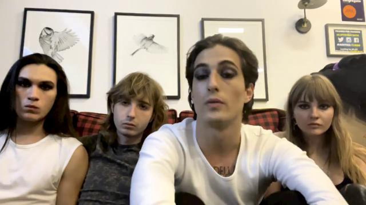 I Maneskin rinviano il tour causa Covid, l'annuncio: \