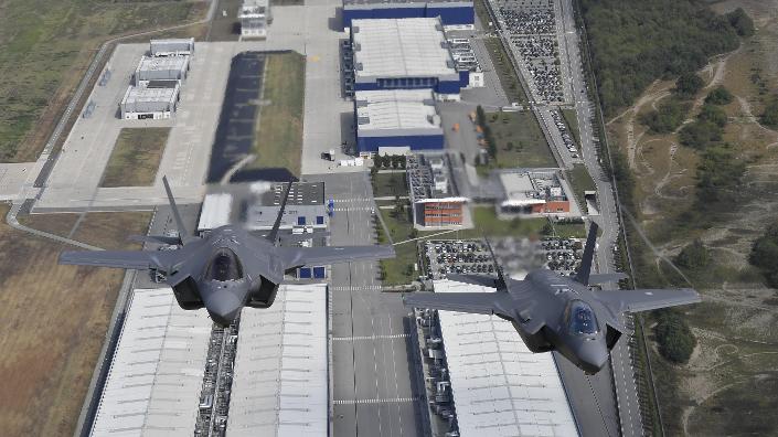 Non solo assemblaggio, verrà fatta a Cameri anche la manutenzione per i ...