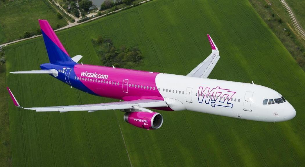 Wizz Air porta Starlink a bordo: dal 2027 internet in volo a