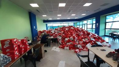 ventimila paia di false scarpe nike sapranno regalate ai profughi ucraini -  La Stampa