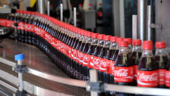 8 maggio 1886: nasce la Coca Cola, storia e curiosità della bevanda