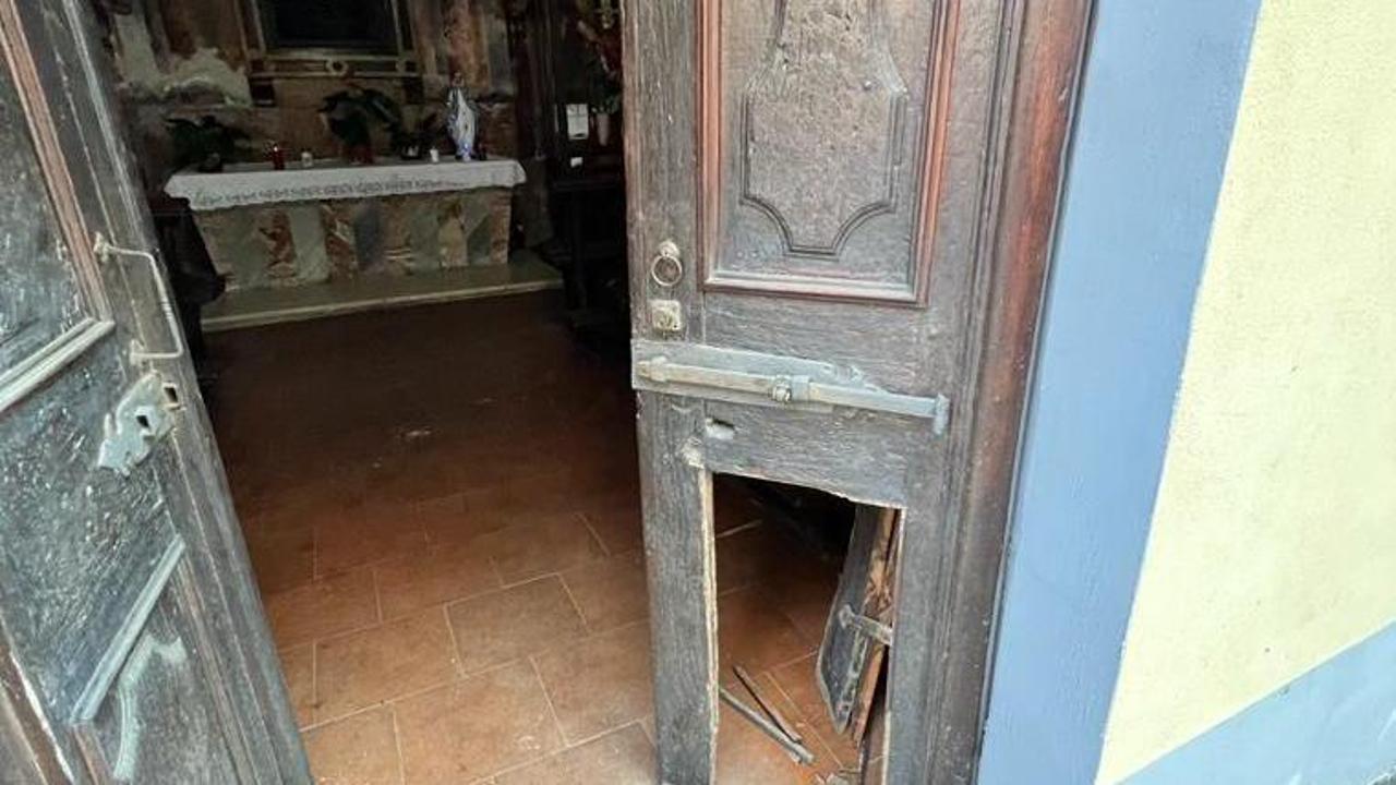 Entrano Nella Notte Per Rubare Nella Chiesetta A Sant Agabio E 