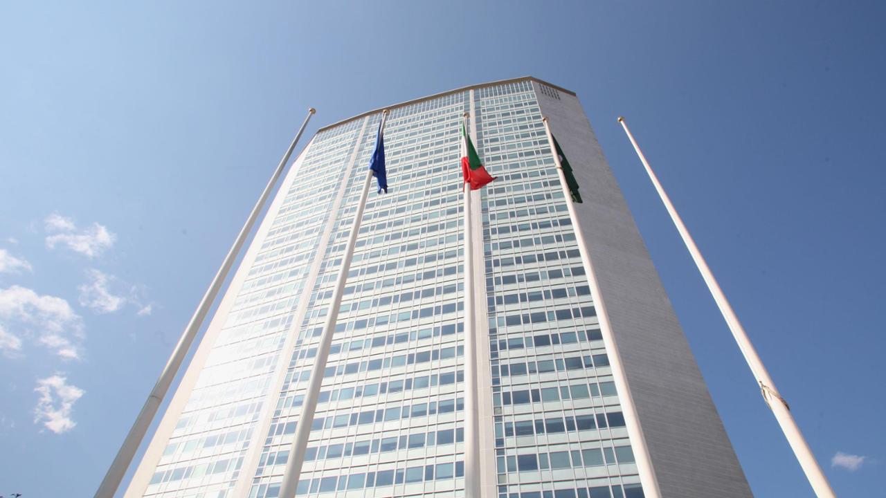 Lombardia Salta La Mozione Contro La Carriera Alias Nelle Scuole 