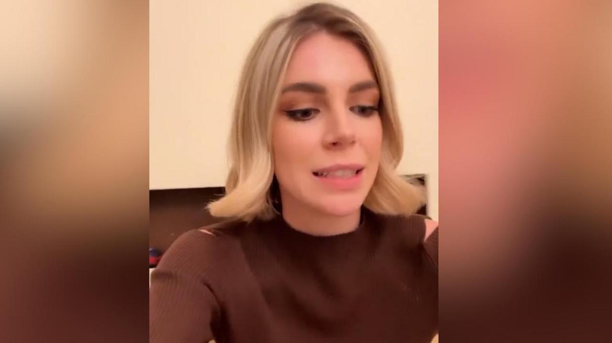 La modella senza una gamba Nina Rima: