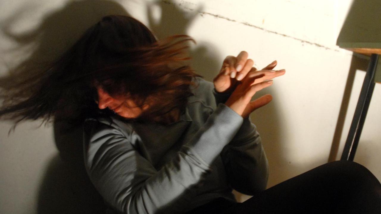 Andria Minorenne Sequestrata Stordita Con Alcool E Droga E Violentata 