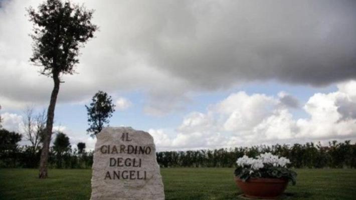 Il Papa il 2 novembre al Cimitero Laurentino di Roma dove sono sepolti