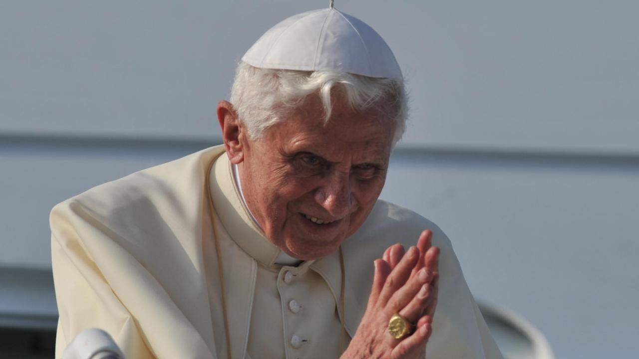 Ratzinger, il riformatore che torna alle origini - La Stampa