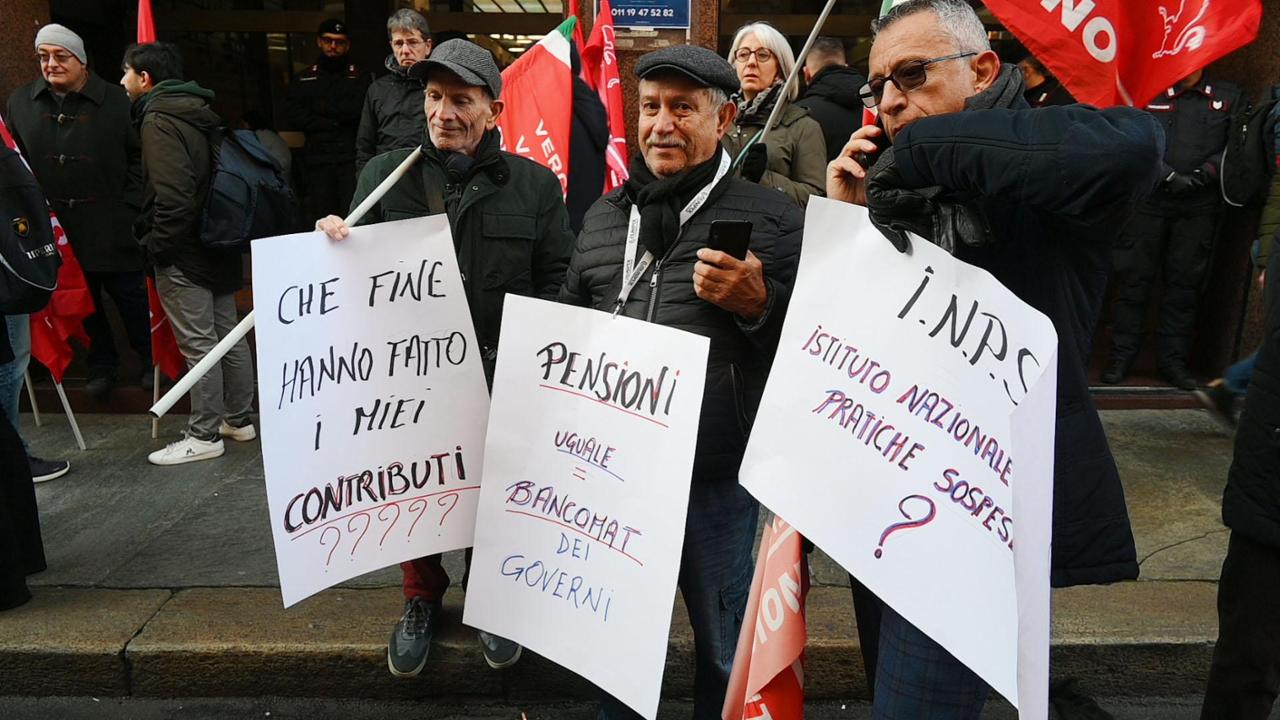Tfr, ecco perch gli statali aspettano pi di sette anni per ricevere la  liquidazione - La Stampa