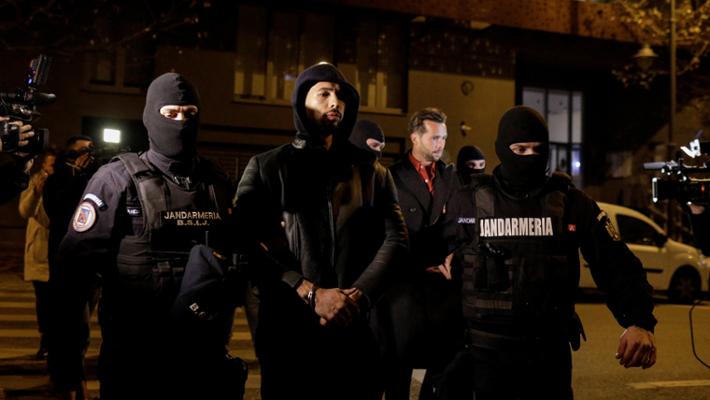 Andrew Tate arrestato in Romania per tratta di esseri umani - La Stampa