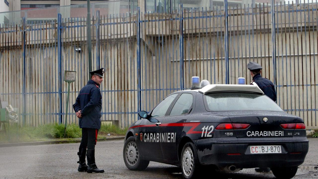 Firenze Figlia Minorenne Abusata Dal Padre Lo Denuncia E Lo Fa 